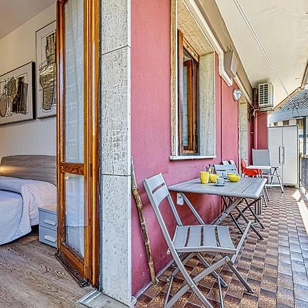 1 Bedroom Lovely Apartment In Реко Екстериор снимка